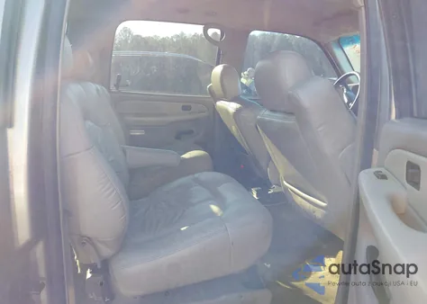 2002 Chevrolet Suburban 1500 Ls из США, поврежденный, VIN 1GNEC16Z12J132858